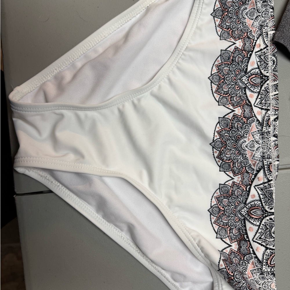 Swimsuits For All White Bikini Set with Black and Pink Paisley Print - Picture 4 of 5